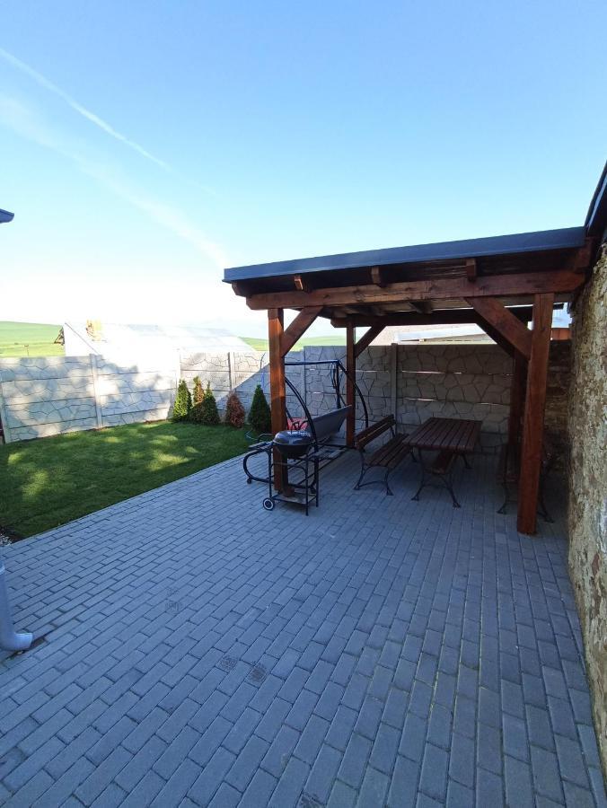 Apartman Julrich Vrbov Luaran gambar