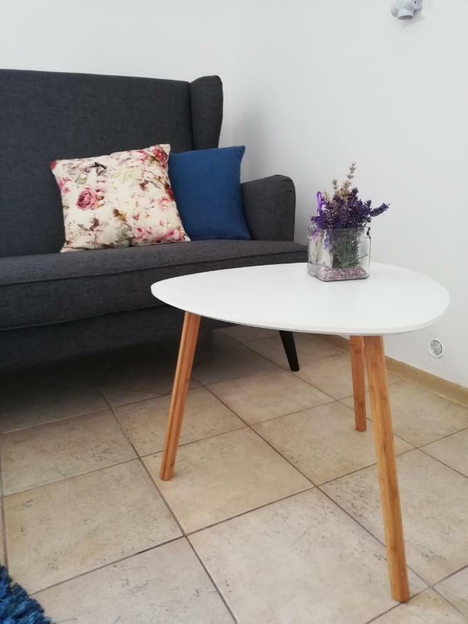Apartman Julrich Vrbov Luaran gambar