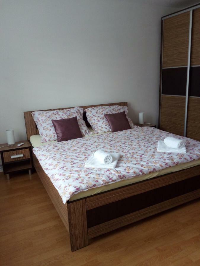 Apartman Julrich Vrbov Luaran gambar