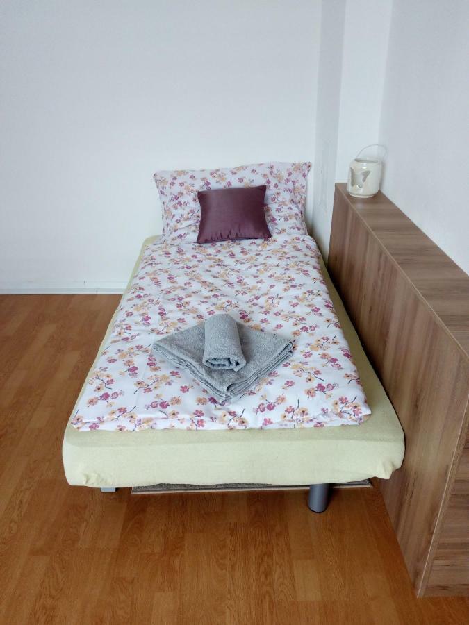 Apartman Julrich Vrbov Luaran gambar